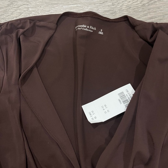 Long-Sleeve Slinky V-neck Bodysuit Abercrombie & Fitch - Picture 2 of 4